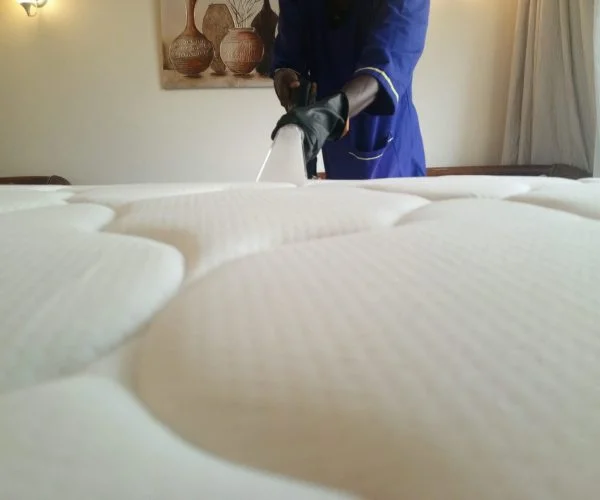 Mattress cleaning before and after result